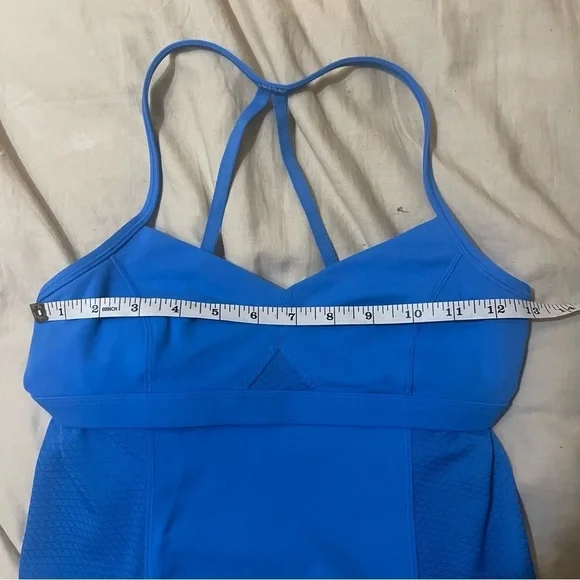 Lululemon Bend & Flow Tank Size 2 - Picture 6 of 6